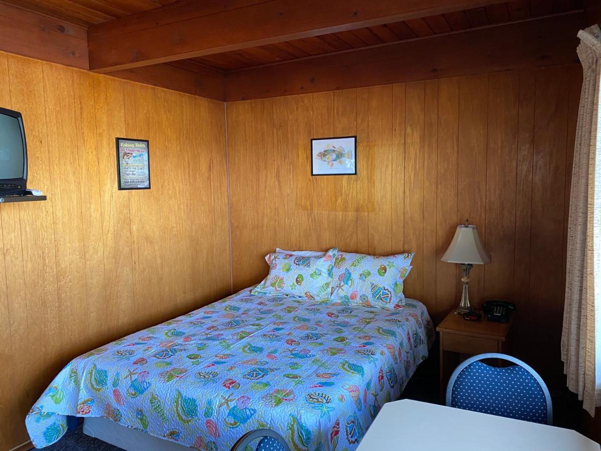 Curley'S Resort & Dive Center Sekiu Luaran gambar